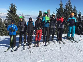 Unsere Profis auf dem Gipfel. Skischullandheim Wildschönau: Die Profis auf dem Gipfel.