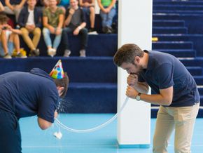 Die Lehrer hatten den längeren Atem bei diesem Spiel. 