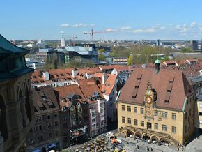 Blick von der Kilianskirche auf das Rathaus Heilbronn. Blick von der Kilianskirche auf das Rathaus Heilbronn.