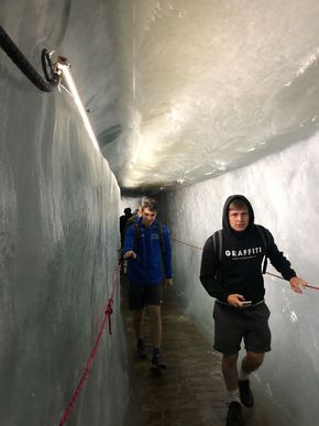 Der Gang durch einen Gletscher war eine ganz besondere Erfahrung