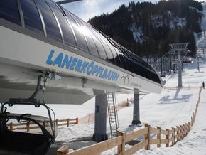 Talstation der Lanerköpflbahn. Skischullandheim Wildschönau: Talstation des Liftes Lanerköpflbahn.